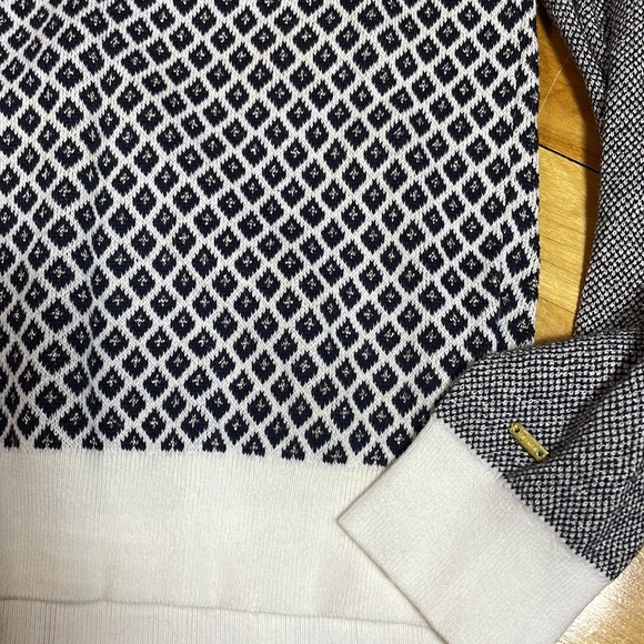 Tommy Hilfiger sweater - Picture 2 of 4